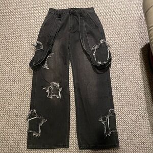 ROMWE Distressed Star Suspender Jeans
